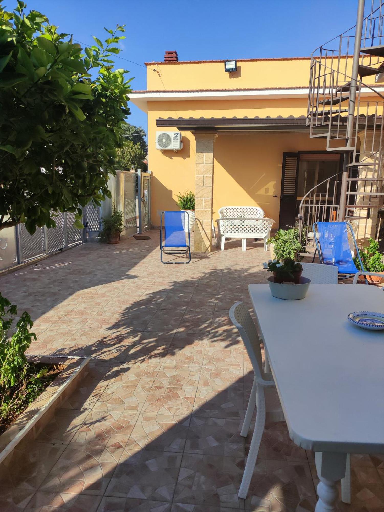 Casa Vacanze Nonna Tuzza Marsala Eksteriør billede