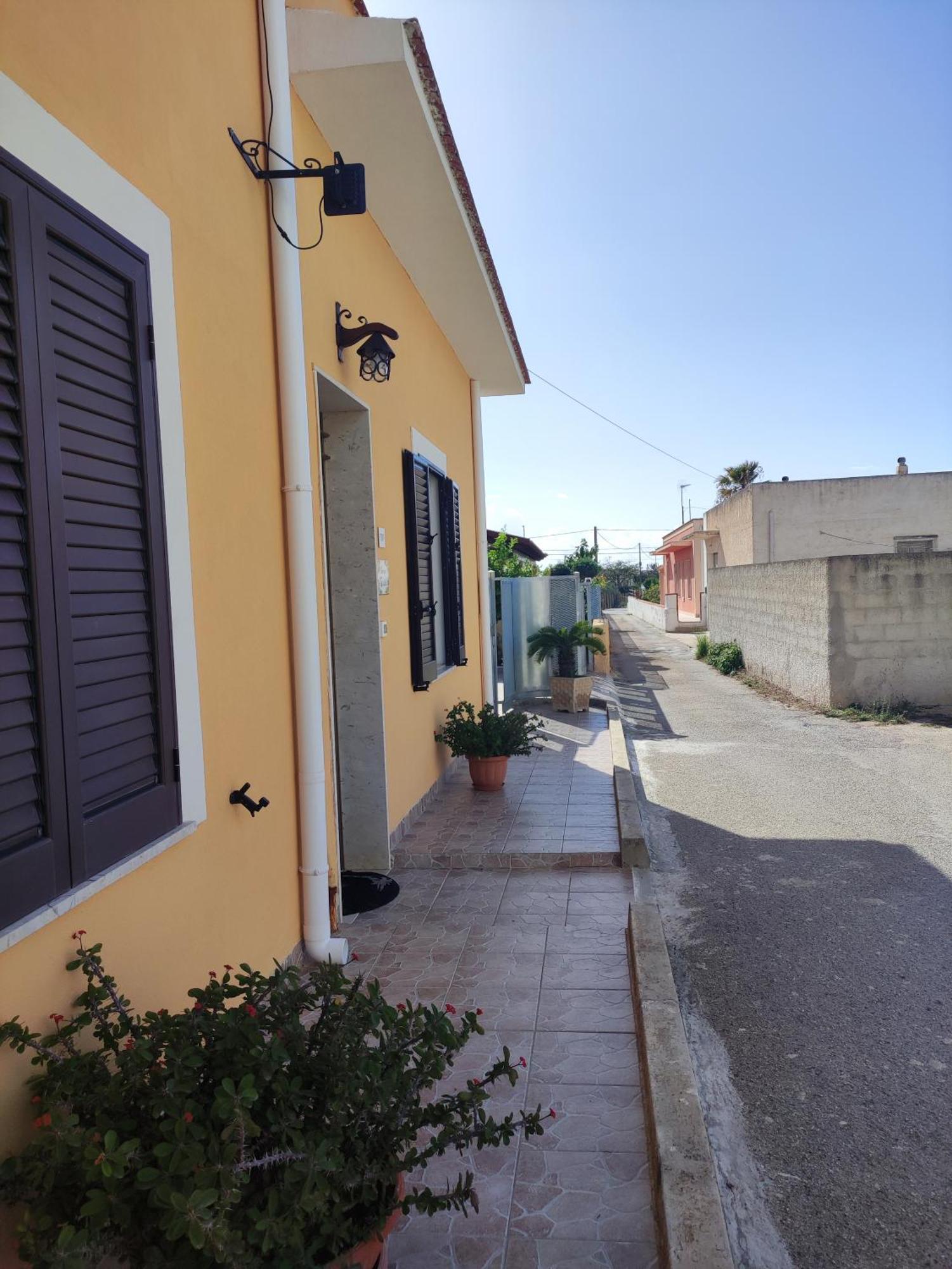 Casa Vacanze Nonna Tuzza Marsala Eksteriør billede